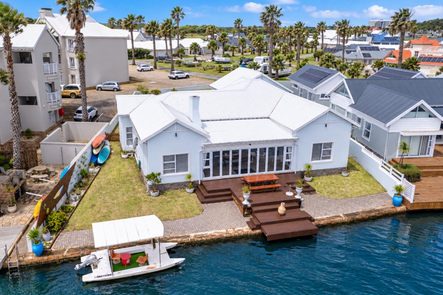 3 Bedroom Property for Sale in Marina Martinique Eastern Cape